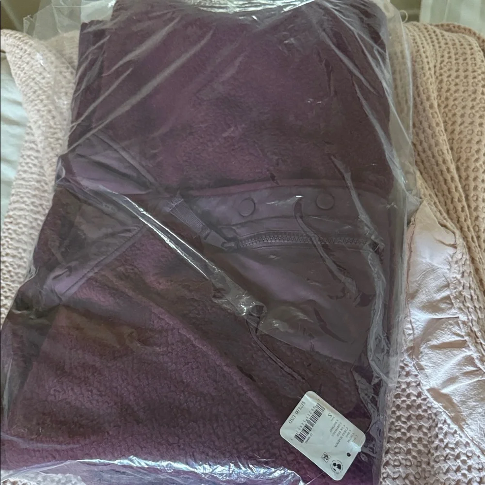 FP Movement Hit The Slopes Fleece Jacket in MAROON Sz XS S L $178 Retail NWT - Picture 3 of 10